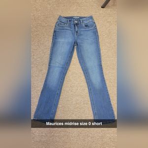 Maurices midrise size 0 short, fits like a 3 in juniors